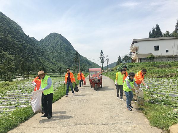 武隆區接龍鄉:大力發展鄉村旅遊 助推群眾脫貧致富