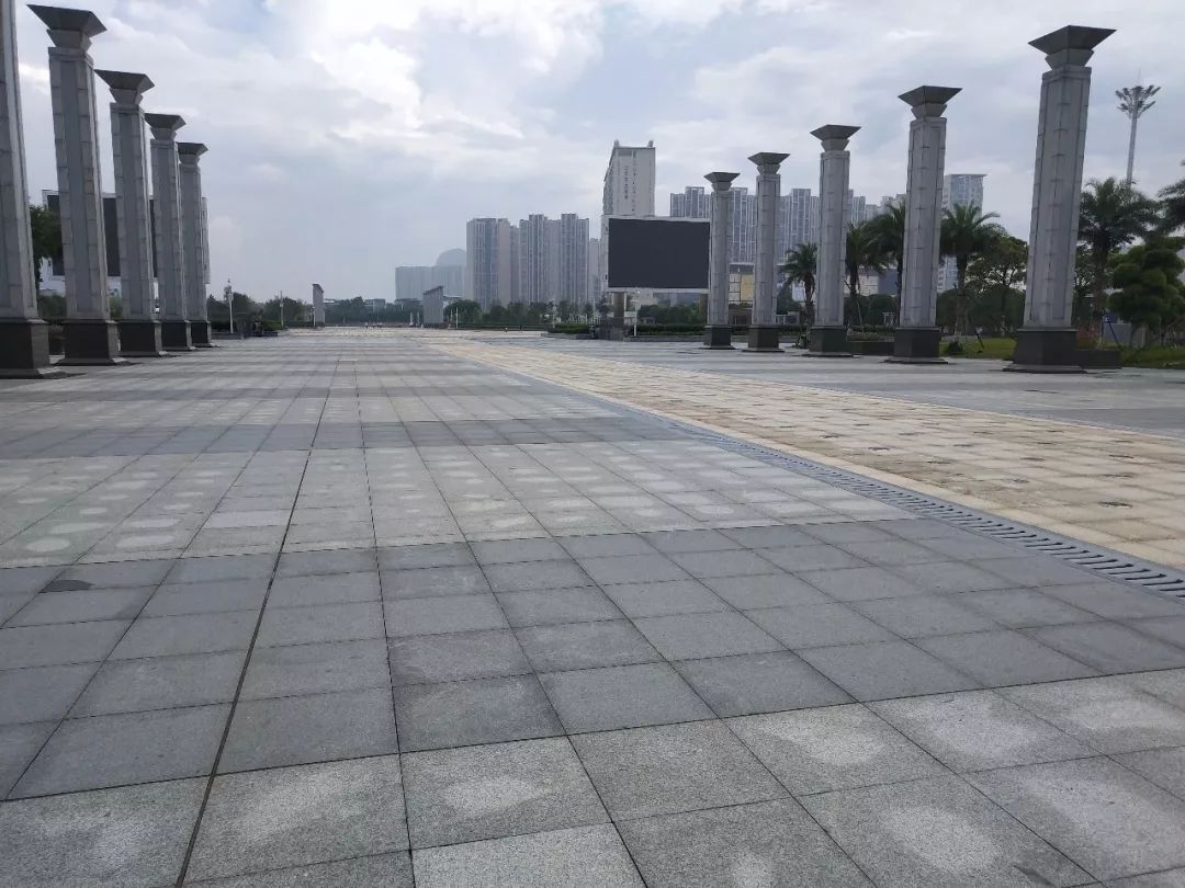 桂林市民广场现象图片