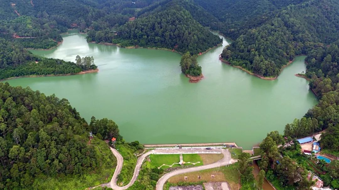 鹤山仙鹤湖度假山庄图片