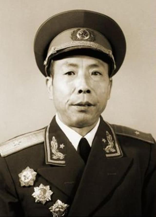 亮劍中獨臂騎兵連長的原型1955年被授予少將軍銜