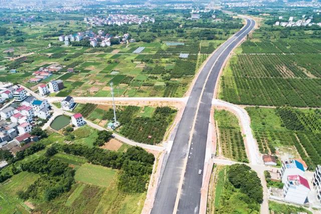 安山段白马刘店立交浦阳江大桥白马霞岩段从空中鸟瞰,建设中的351国道