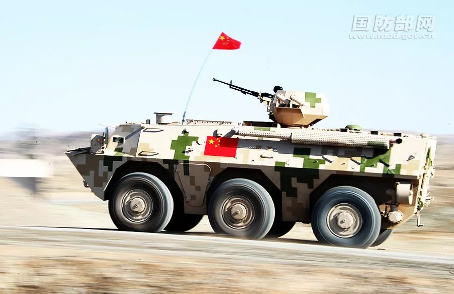 中国装甲车侧面图片
