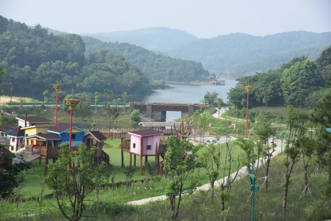 旅游大伽聚集马鞍山濮塘风景区