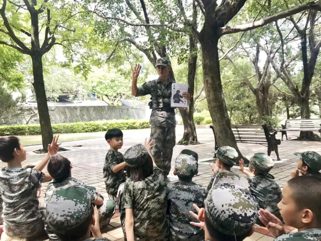 全封閉式軍事管理 助力孩子成長 day1 吹響集結號 軍營初體驗 入營