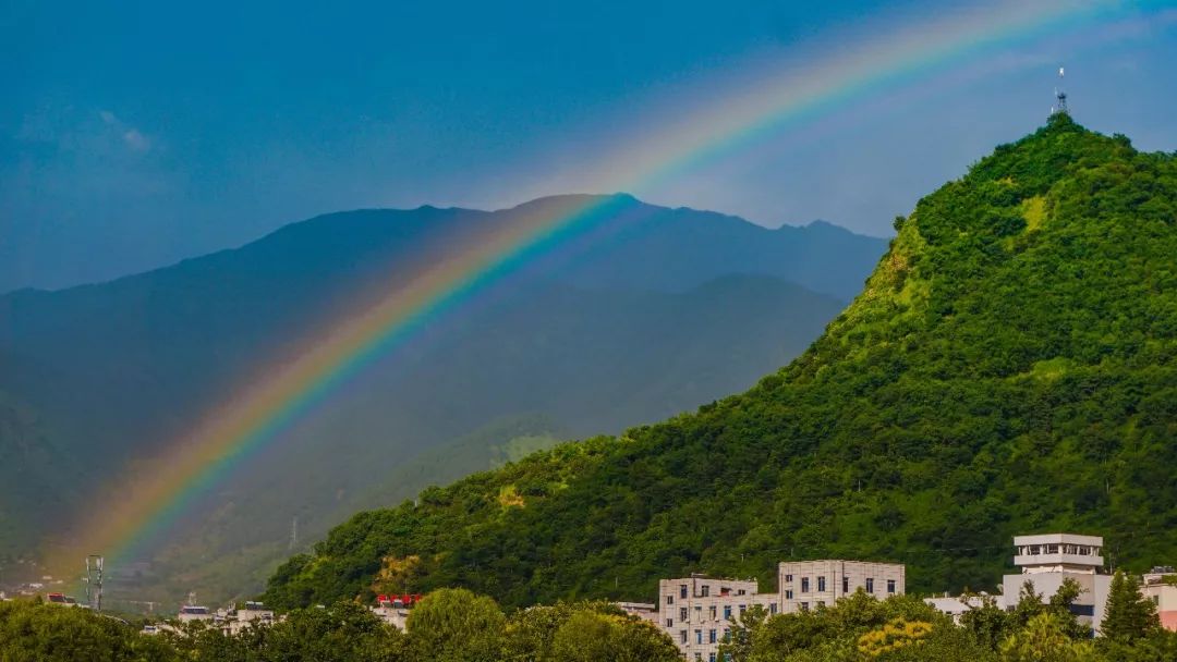 米易問答|看到米易的雙層彩虹你的第一感受是什麼呢?