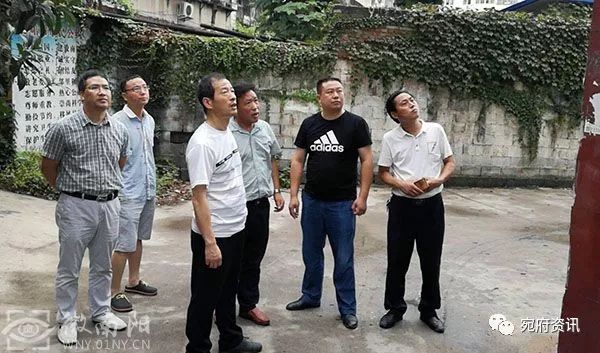 【南阳各地】宛城区政法委书记方传军调研袁庄社区万正大帝苑项目安置