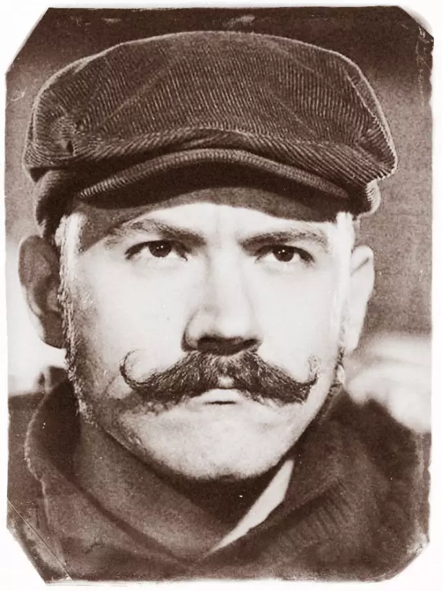 希特勒的胡子图片