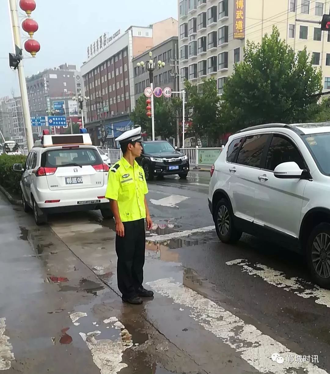 郸城交警图片