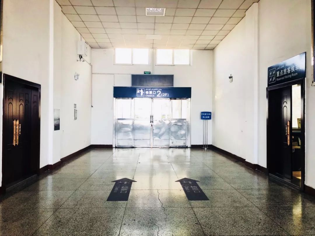 新疆奎屯火车站图片