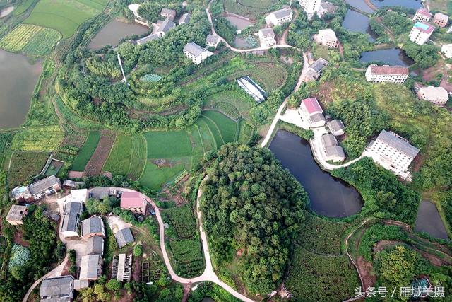 航拍衡阳北大门雨母山镇二塘村田园风光,带给你一种心驰神往的美