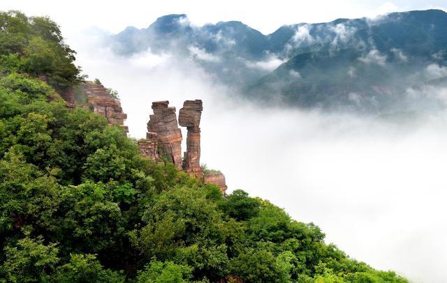 这个景区,就是位于洛阳新安县石井镇境内的黛眉山景区.