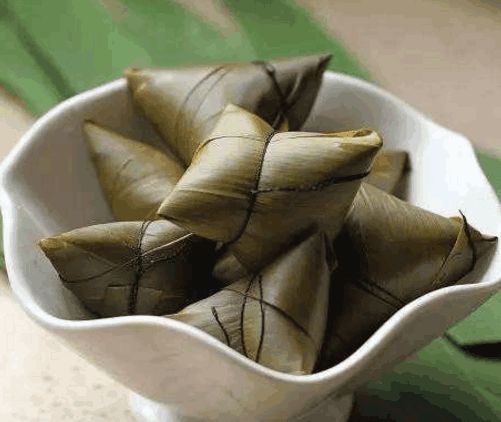 竹叶粽子的包法图片