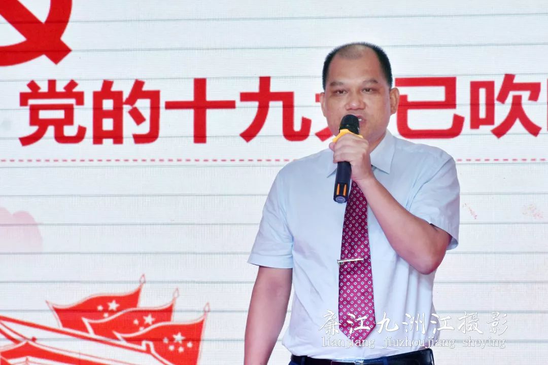 车板镇中心小学校长 廖家福廉城中心学校校长 符 命中心小学组本次