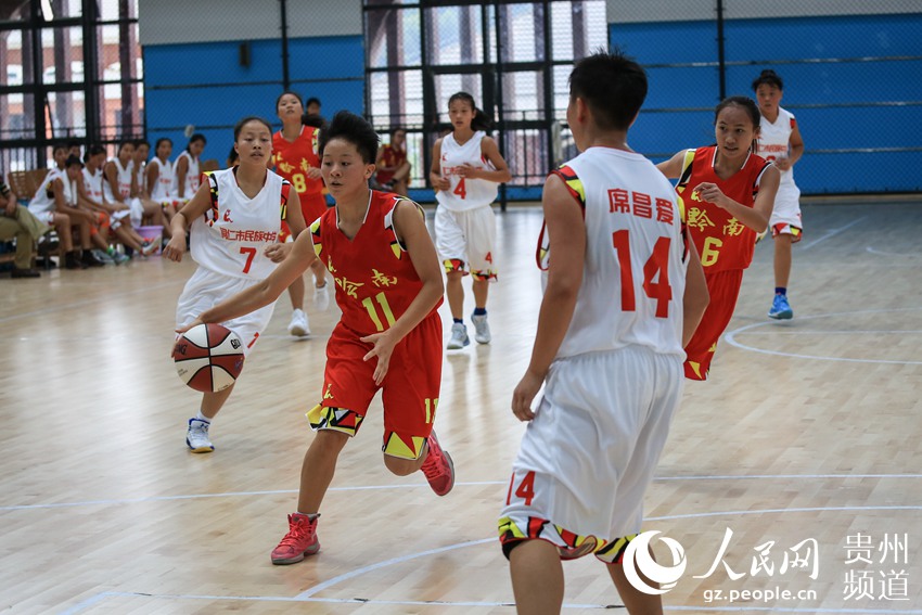 铜仁市民族中学女篮图片