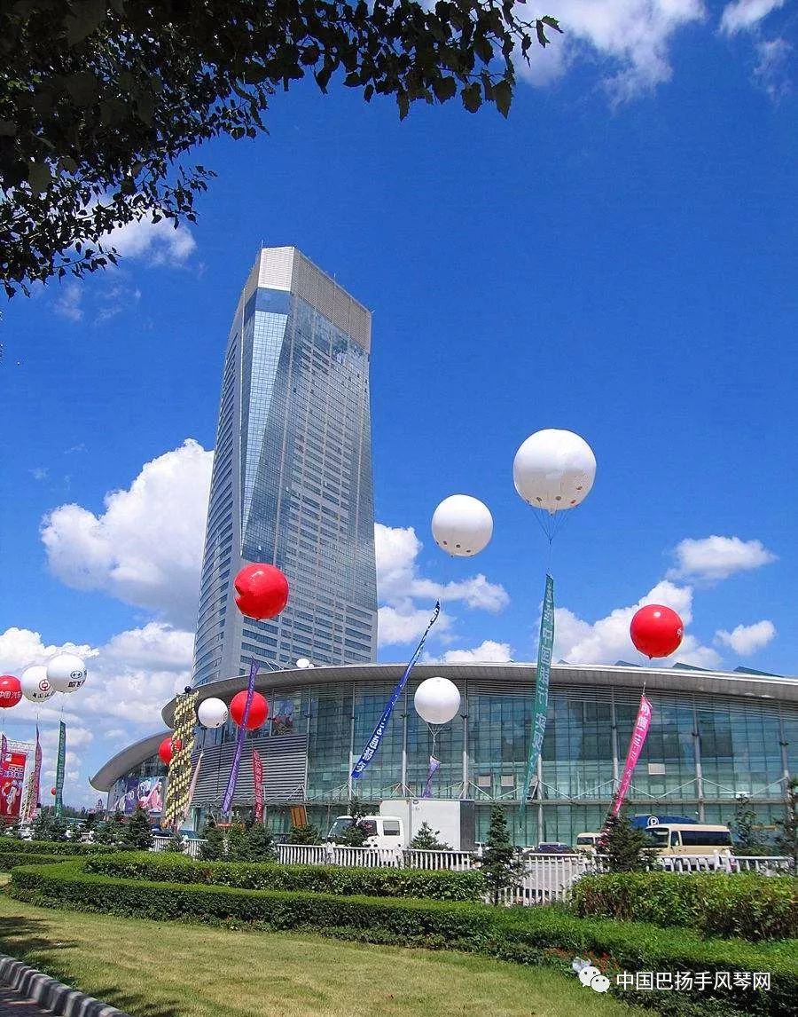 哈尔滨会展购物中心图片