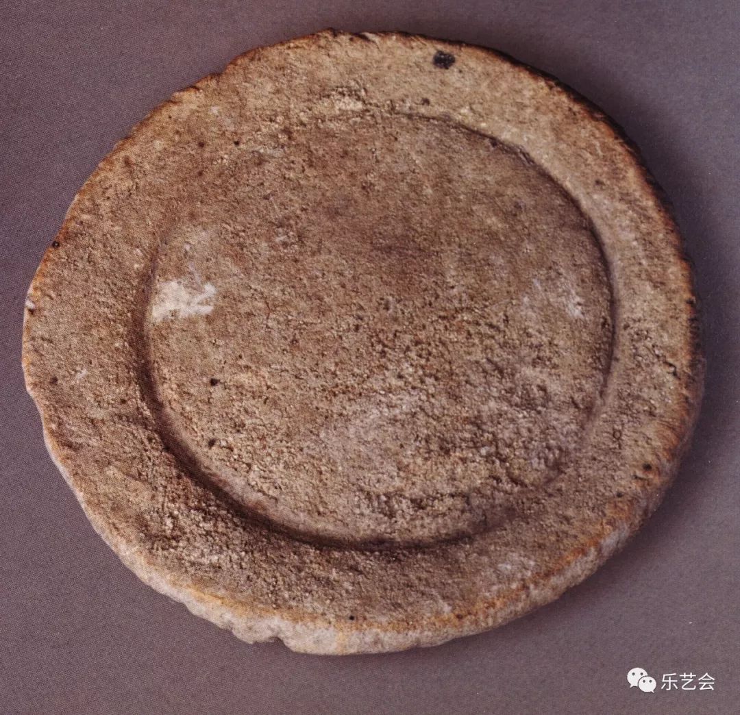 古代瓷器垫烧痕迹图片