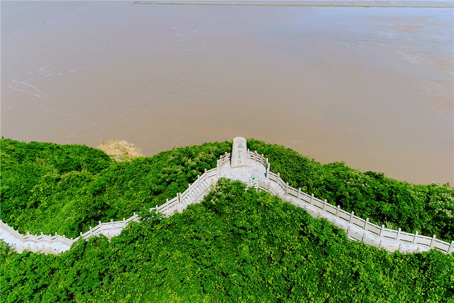 小岩礁景区图片