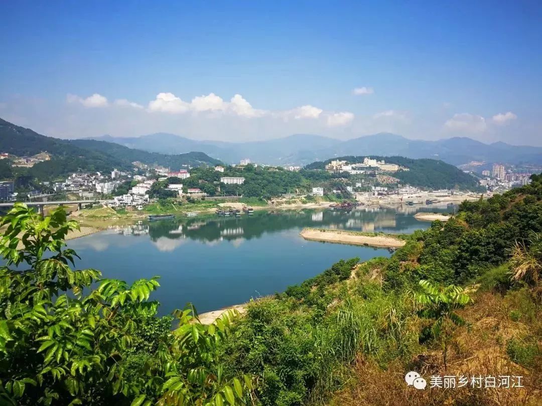 福安市社口鎮01社口鎮位於白雲山東麓,背倚梨蘭山,是中國名茶