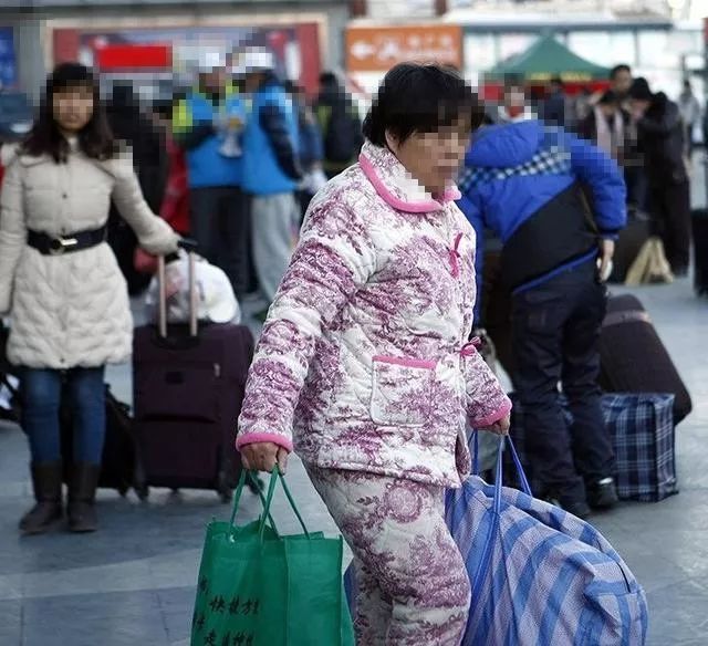 谁说女人在家不能精致,扔掉大妈睡衣!穿这件,爽滑凉快,洗澡都不舍得脱