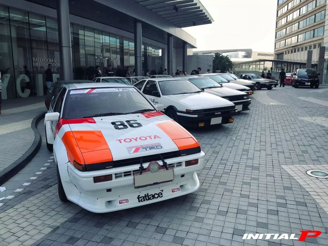 ae86上路图片