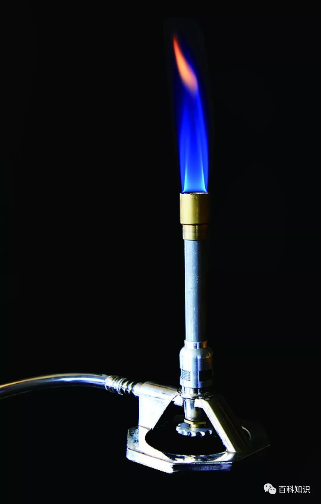 不高的煤气灯,本生灯预先将煤气和空气按比例充分混合并完全燃烧