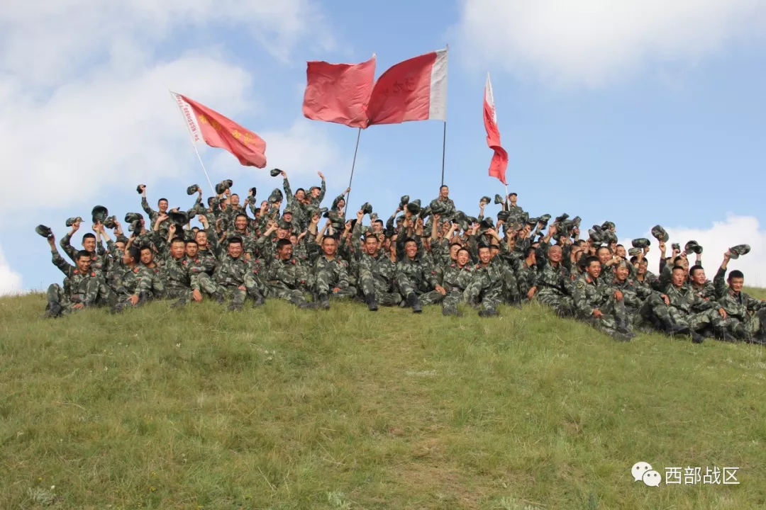 野外駐訓,軍人的眼中只有訓練!