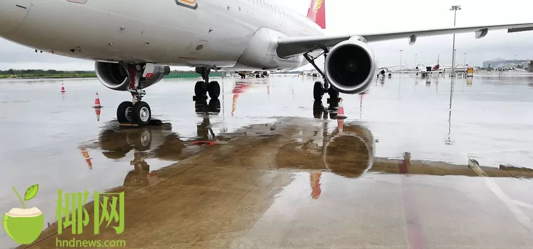 海口暴雨機場淪為汪洋美蘭機場目前積水已退當日航班起降情況正常