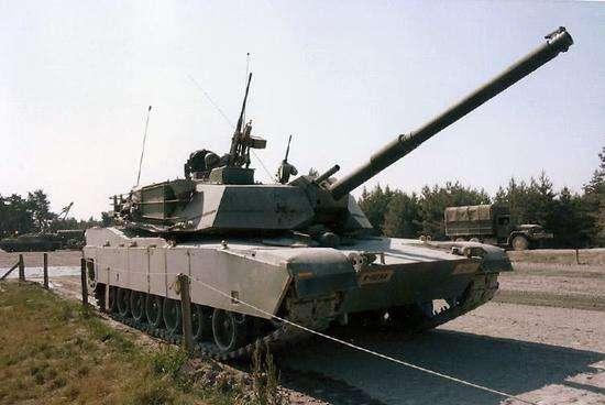 rh 120滑膛炮或许是全球最标准的坦克火炮了,它的口径同样是120毫米