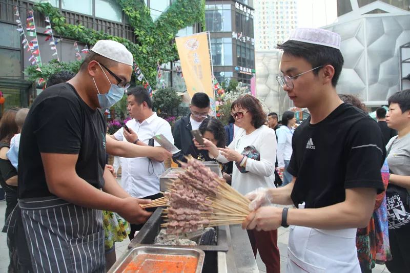 吃不够的美食 说不完的青海 首届青海地方特色小吃大赛暨西宁美食节