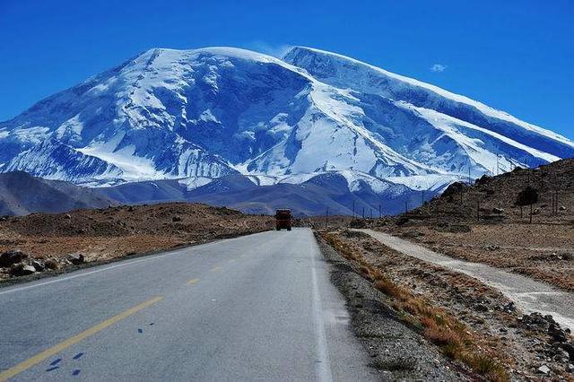 這條世界上最美公路,全球最高聳跨境道路,世界最驚險走廊,沿途跨越無