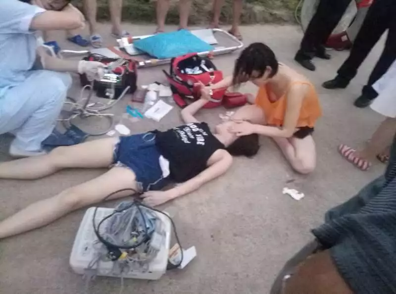 凌晨5点,南充一群少年酒后到嘉陵江玩水,一名18岁少女溺水身亡