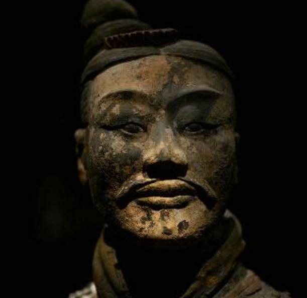 中国唯一禁止出国展览的兵马俑,我国也就展出3次,只因脸太特别