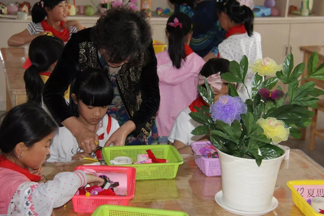 百團大讚第四十一期太倉市璜涇鎮鹿河小學花藝社蘇州葉聖陶實驗小學連