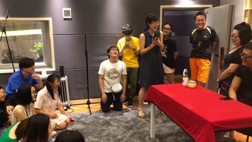 tvb配音演员张艺老师交流会妹纸多的坐不下啦