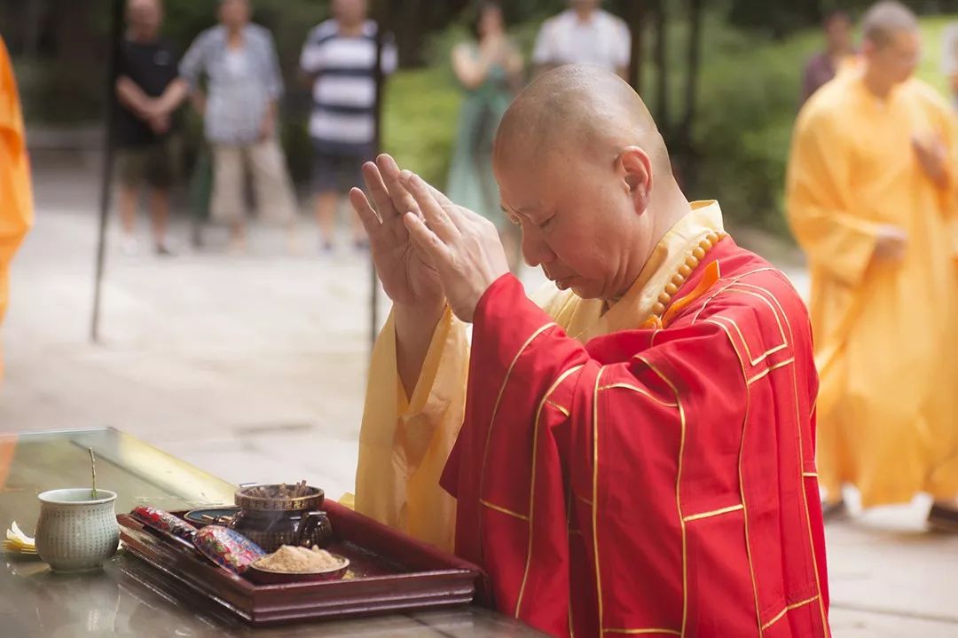 廣州光孝寺舉行2018水陸普度大齋勝會燻壇灑淨儀式含視頻