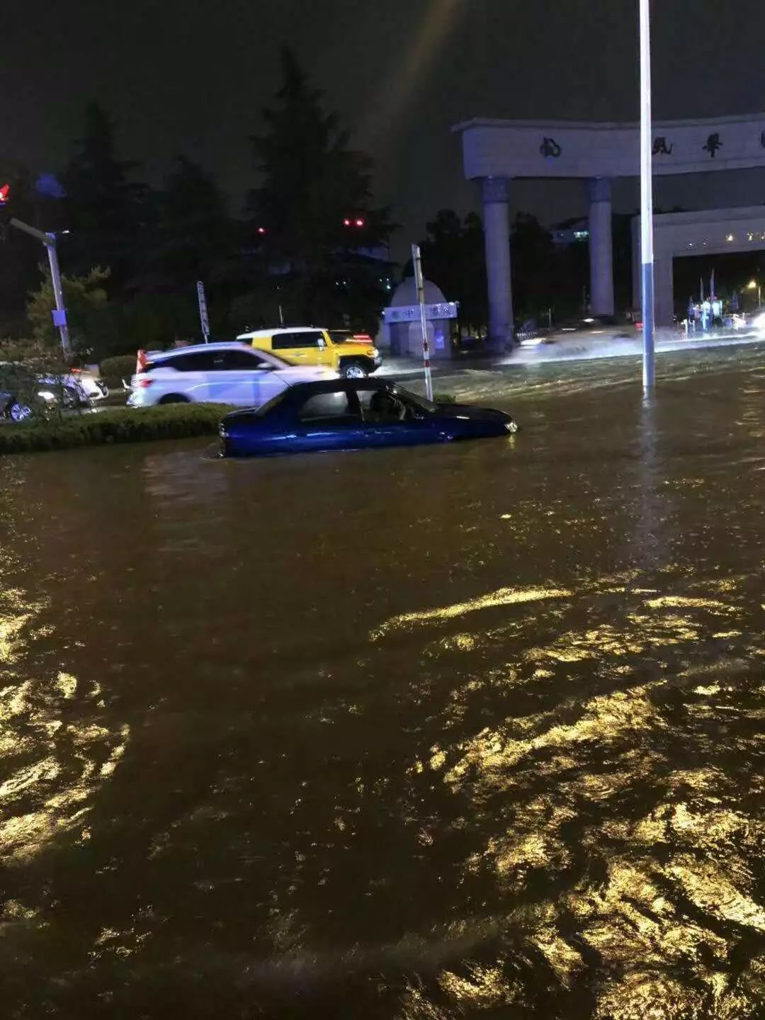 清徐暴雨图片