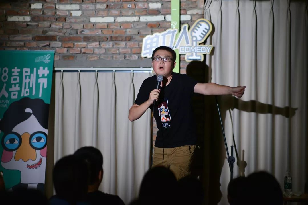 今晚来坚果听石老板的单口喜剧standupcomedynutstonight