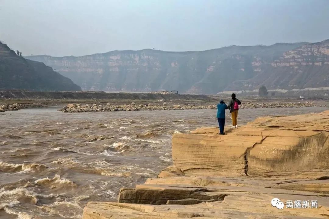 這黃河邊上的縣城藏著一處絕美刺激的漂流聖地