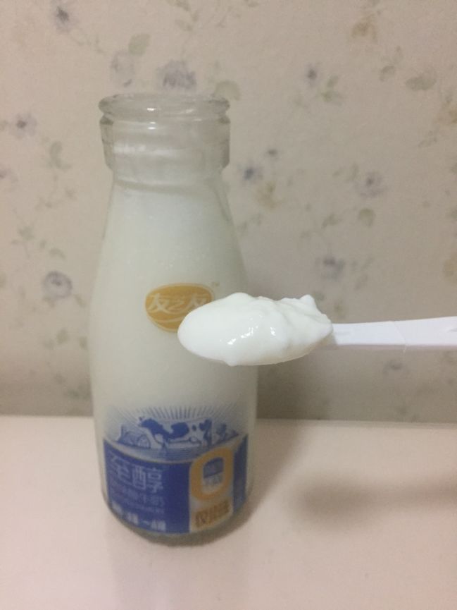友芝友玻璃瓶牛奶图片