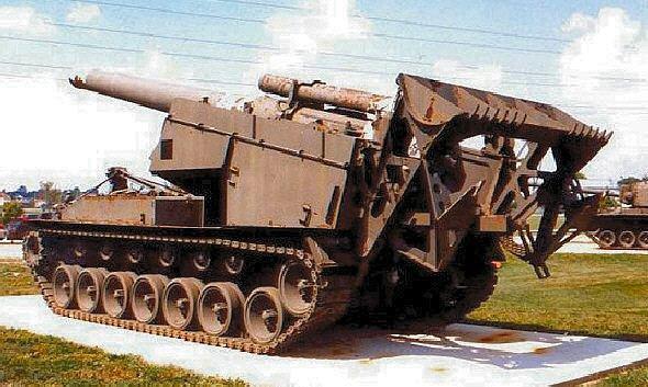 t-92自行火炮是美二戰後期的試驗產品,將m1 howitzer 240毫米牽引式