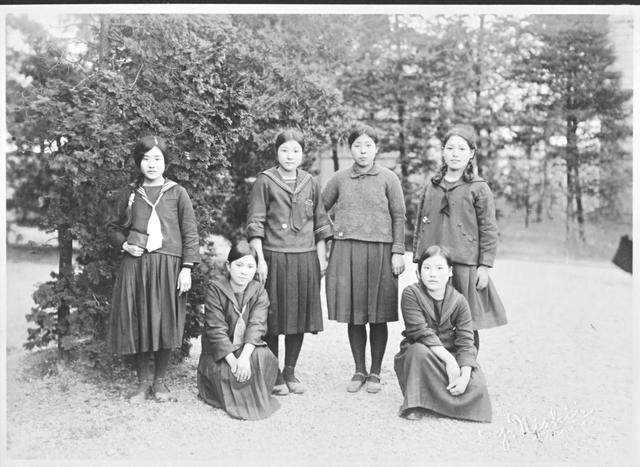 老照片:1929年的日本女学生,看起来很清纯