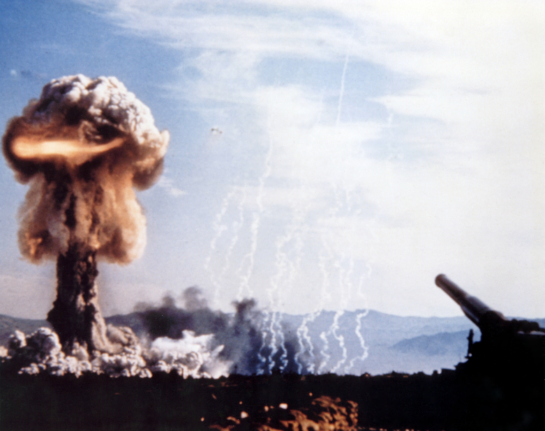 中国原子弹爆炸电影图片