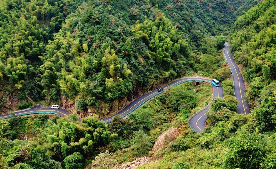 径山盘山公路图片