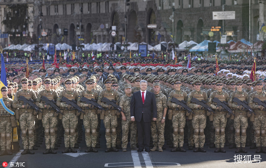 乌克兰阅兵图片