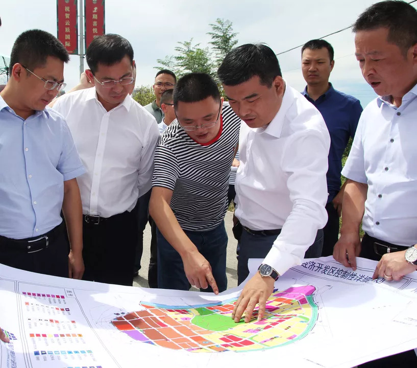 孙志文一行还对遂宁河东新区,物流港区域,射洪县等地进行了实地考察