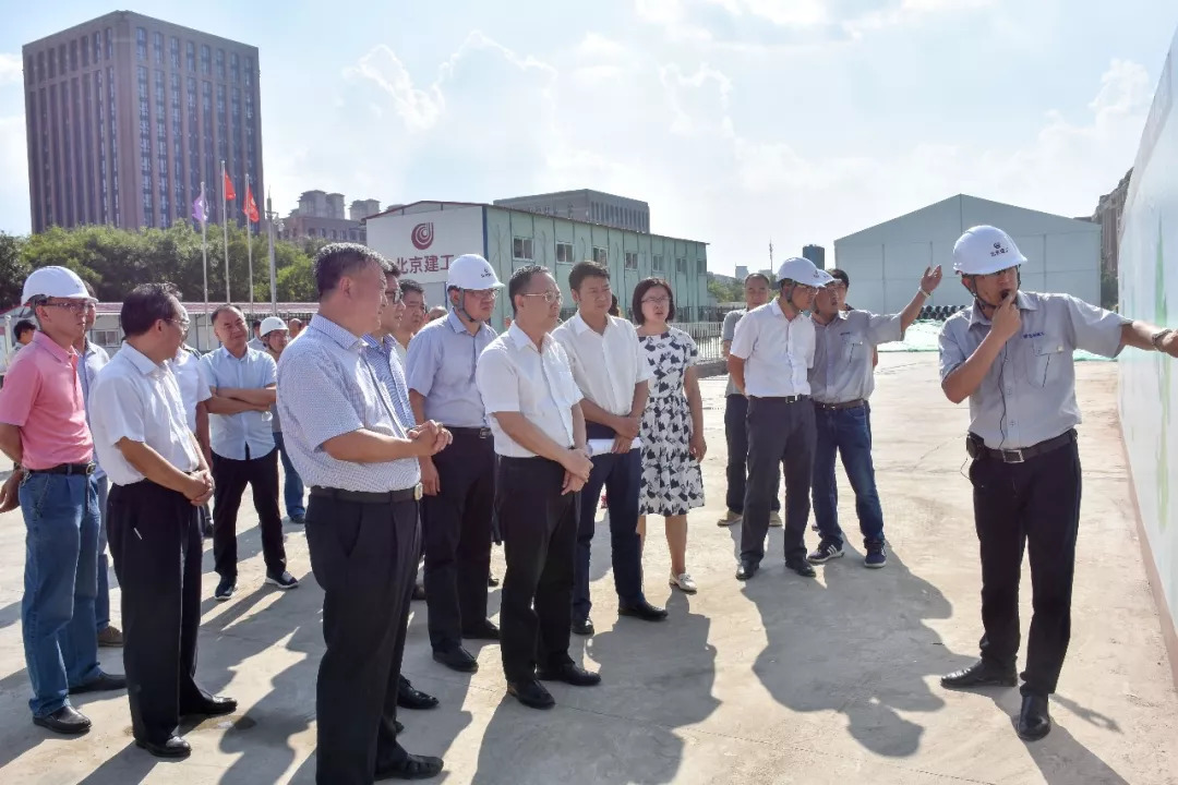 天津市副市长金湘军视察北京建工修复黑牛城道项目