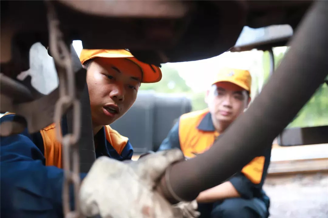 成都铁路局陈林图片