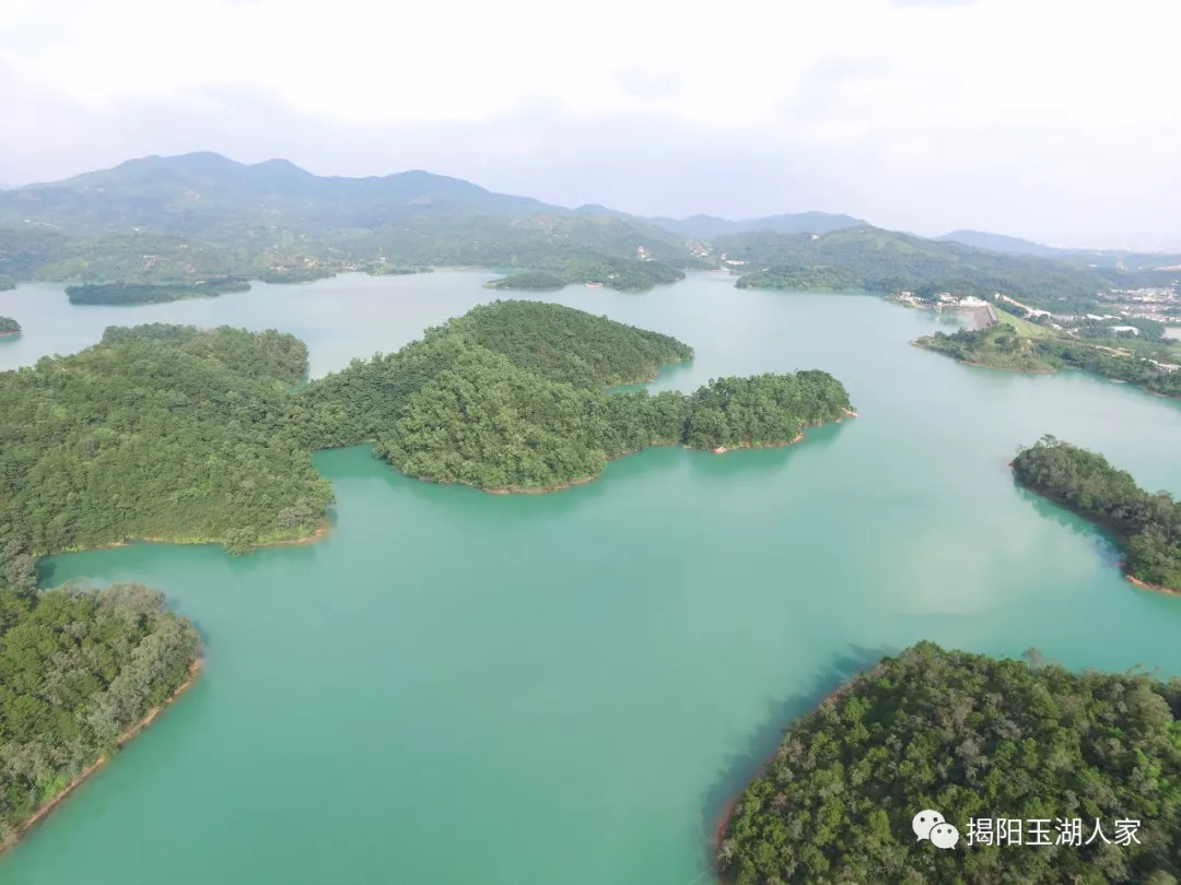 玉湖镇"时光玉湖·文旅小镇"项目成功签订战略合作框架协议