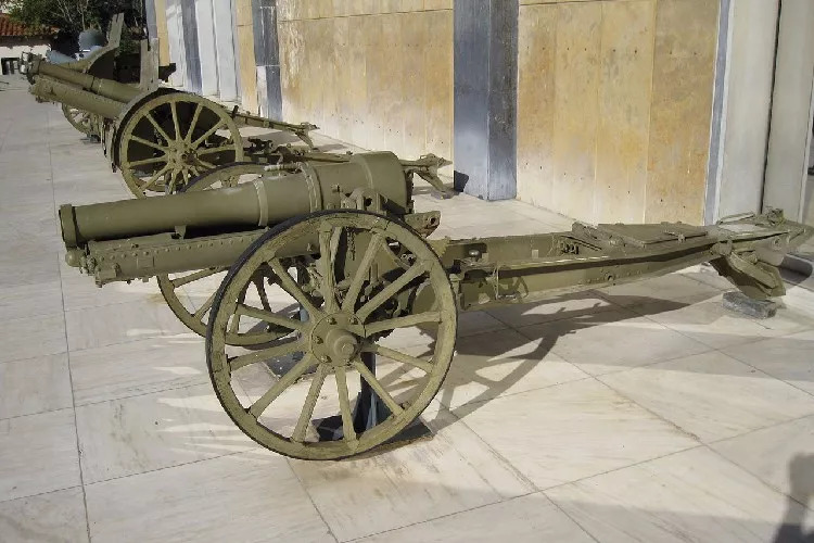 m1919式75,105炮比轻山炮稍重的,还有法制的m1919式75毫米和105毫米