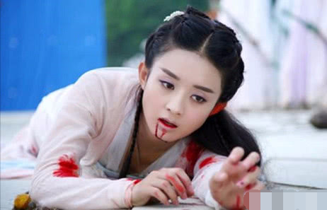 女演员拍受伤流血戏,赵丽颖杨幂被点赞,而王祖贤的无人超越
